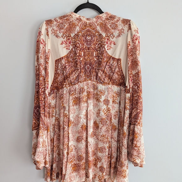 Urban Outfitters Dresses & Skirts - Urban Outfitters Boho Long Sleeve Dress in Cream and Brown